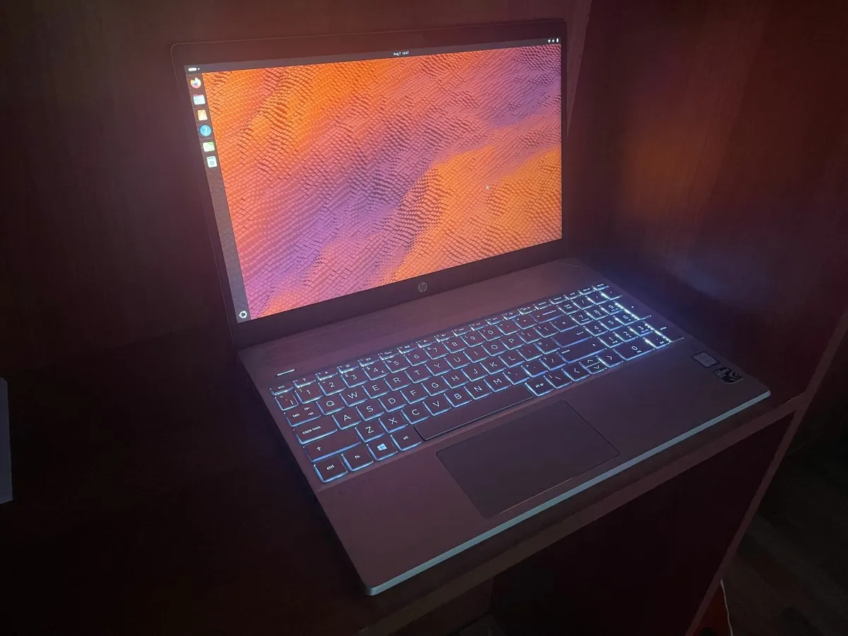 HP Pavilion 15 cs1506sa Laptop 16GB RAM i7 1050ti - Image 1