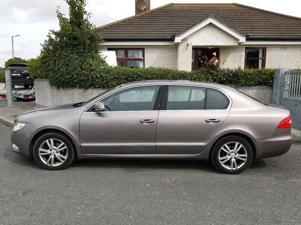 Skoda Superb 2011 nct5/26 - Image 2