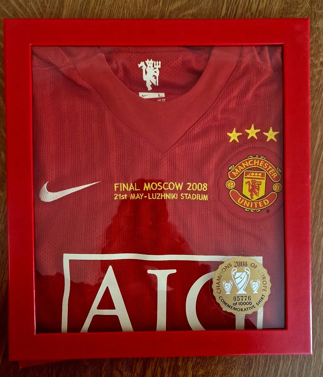 Manchester United Commemorative Shirt 2008 - Image 4