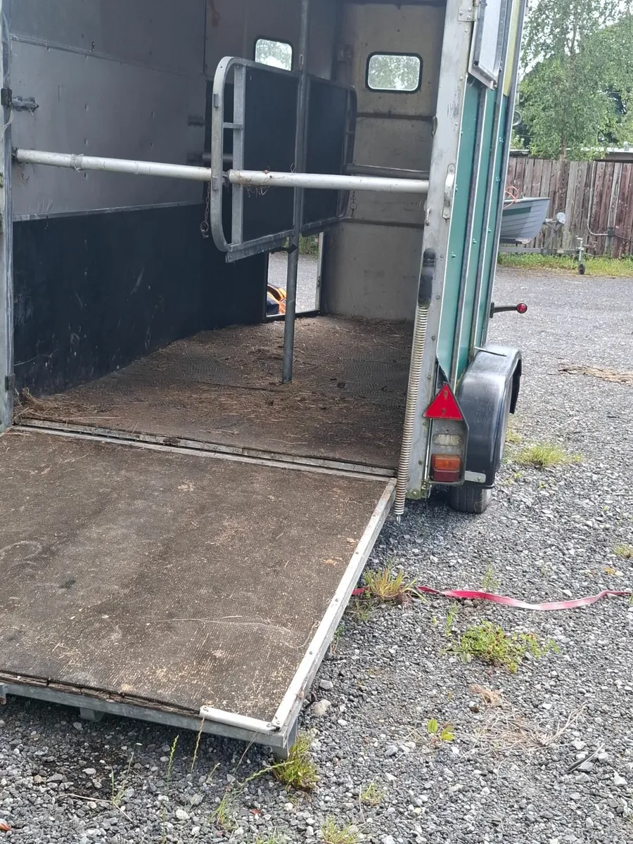 Horse box - Image 4