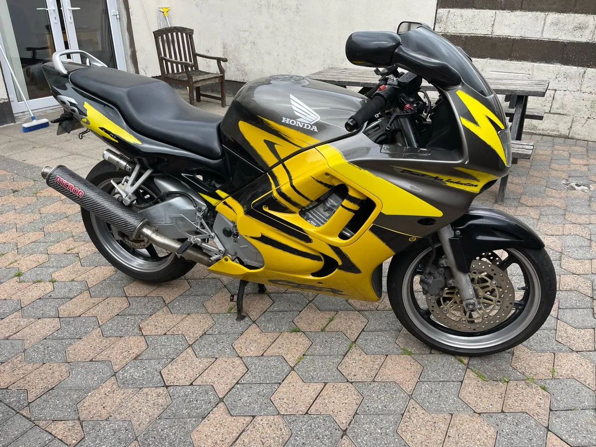 Honda cbr 600r - Image 1