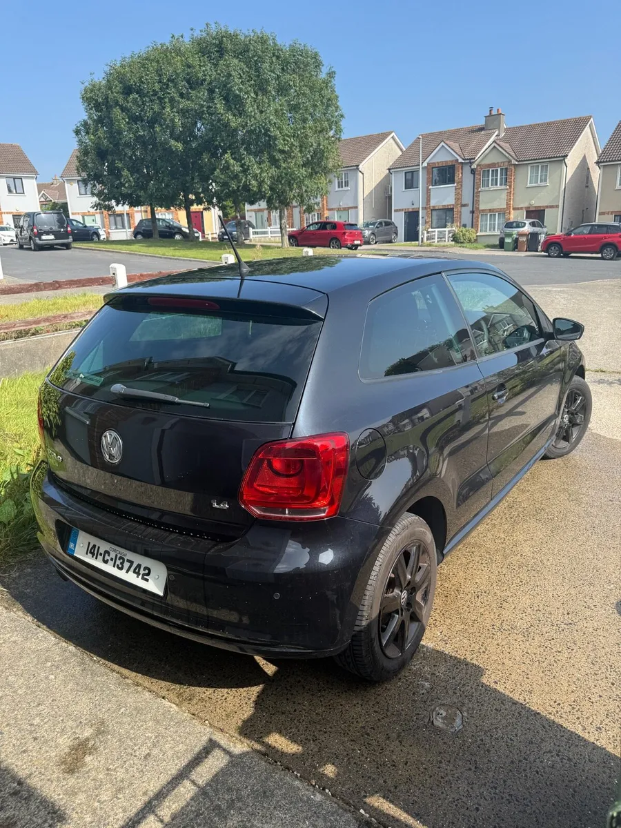 2014 polo volkswagen AUTOMATIC - Image 4