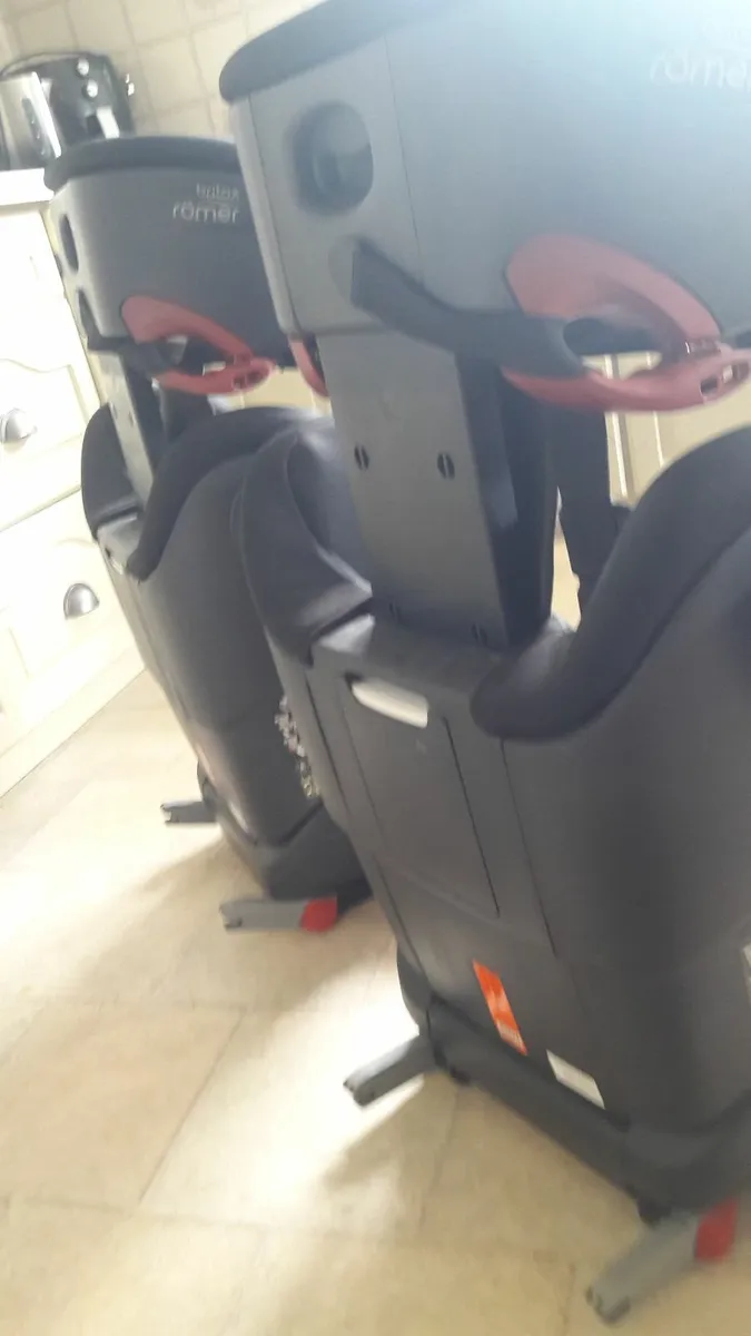 Car seats - Image 4