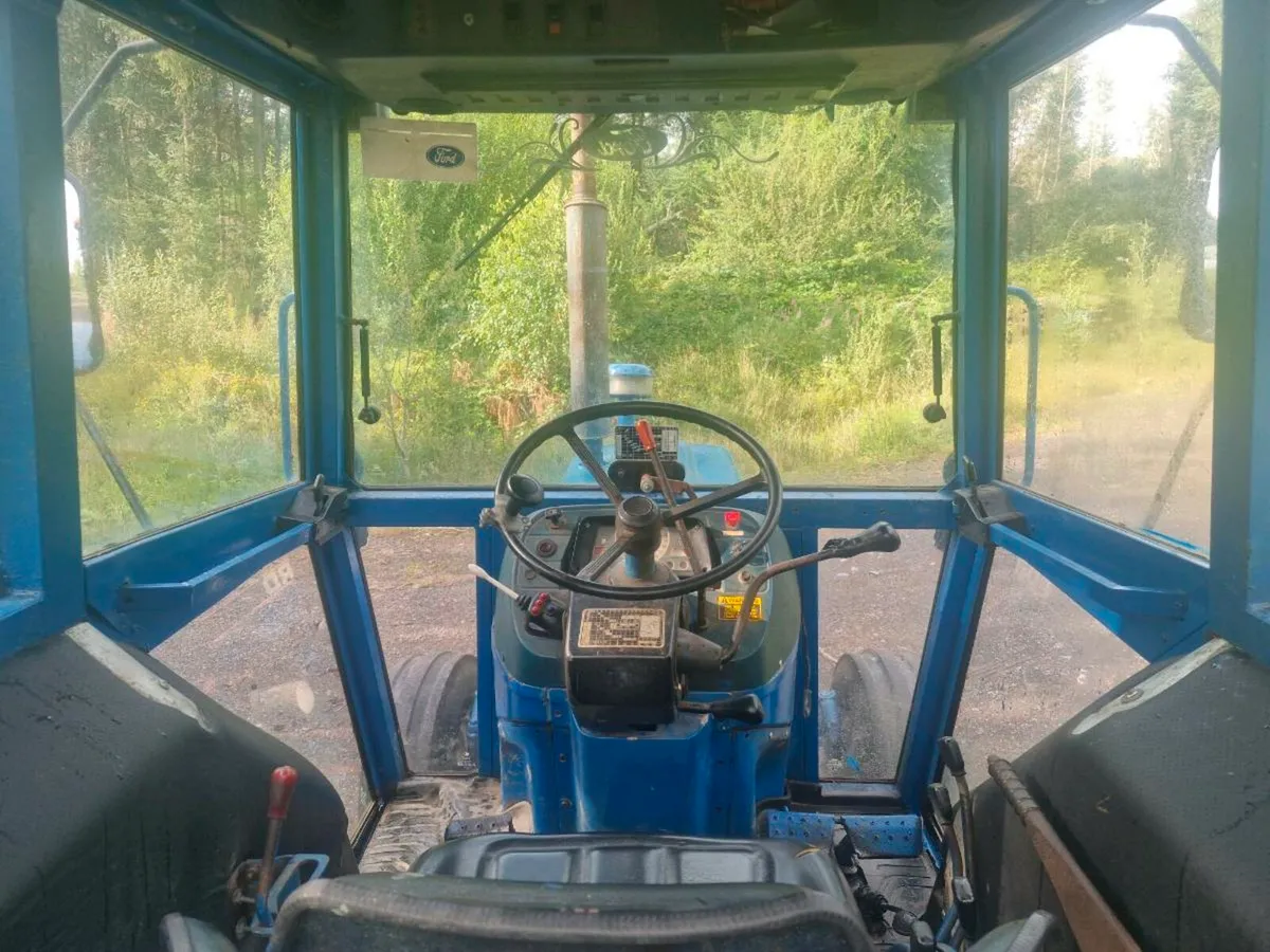 Ford 5610 - Image 4