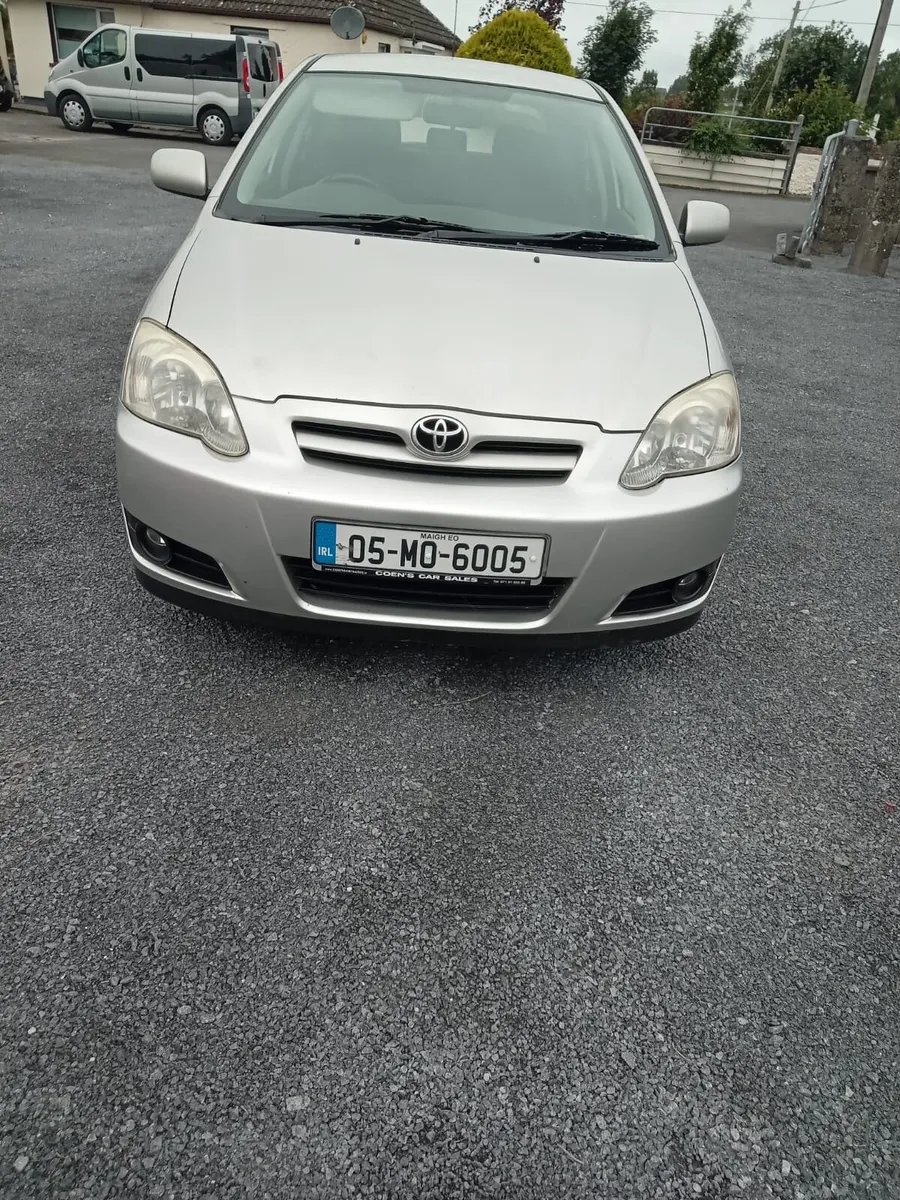 Toyota Corolla 2005 - Image 1