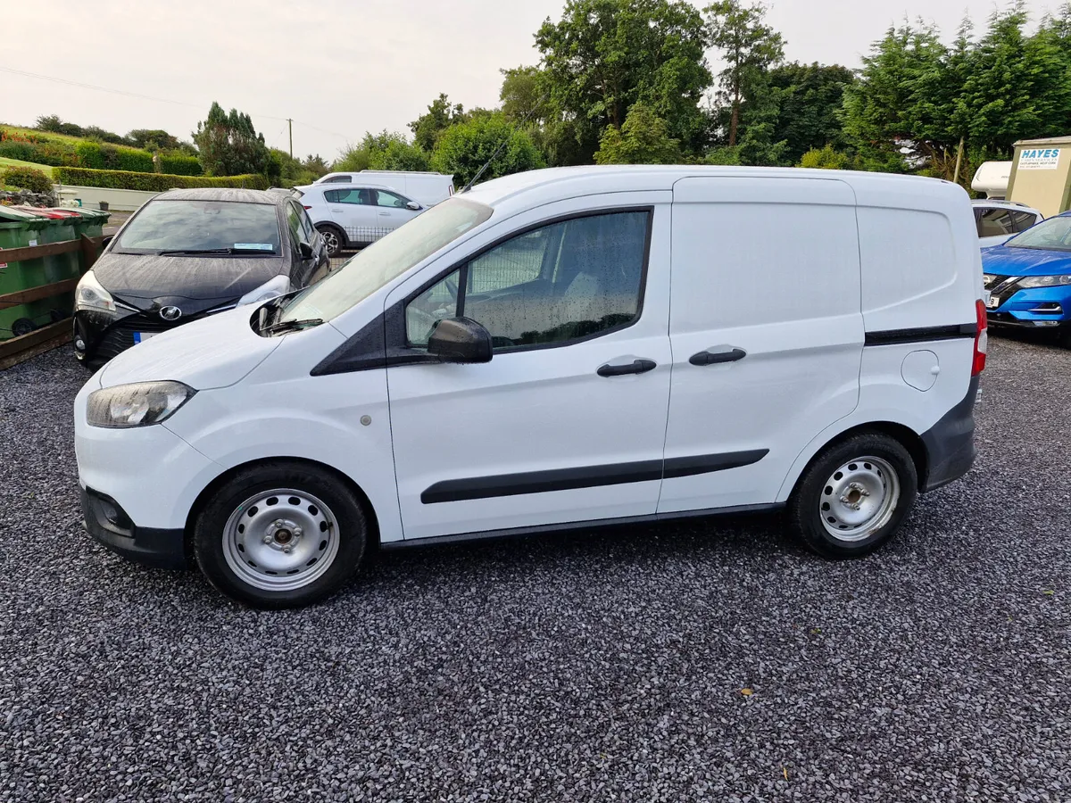 Ford Transit 2021 - Image 2