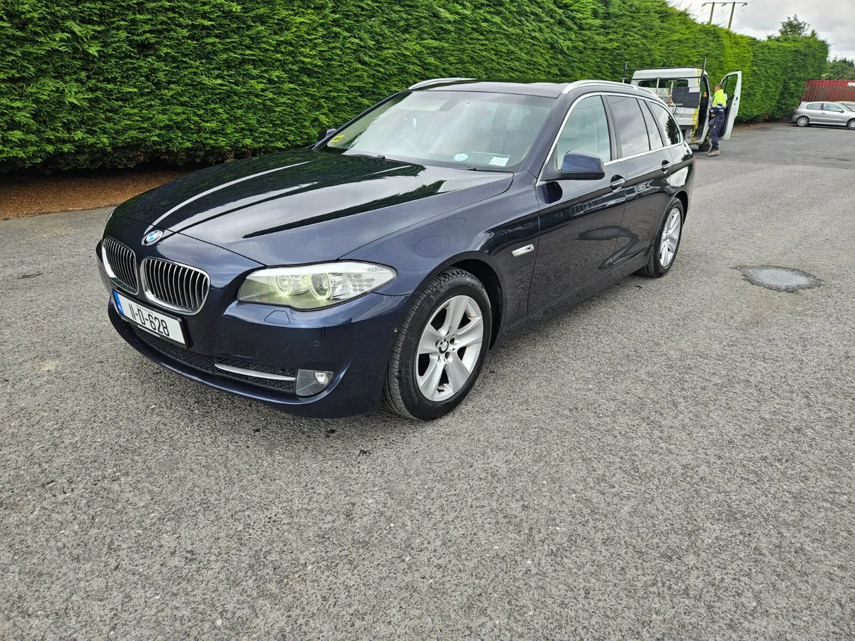 BMW 5-Series 2011 2.0 D SE TOURING AUTOMATIC - Image 1