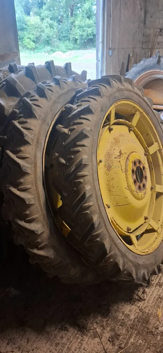 Ford 7810 row crops and rear duals - Image 2
