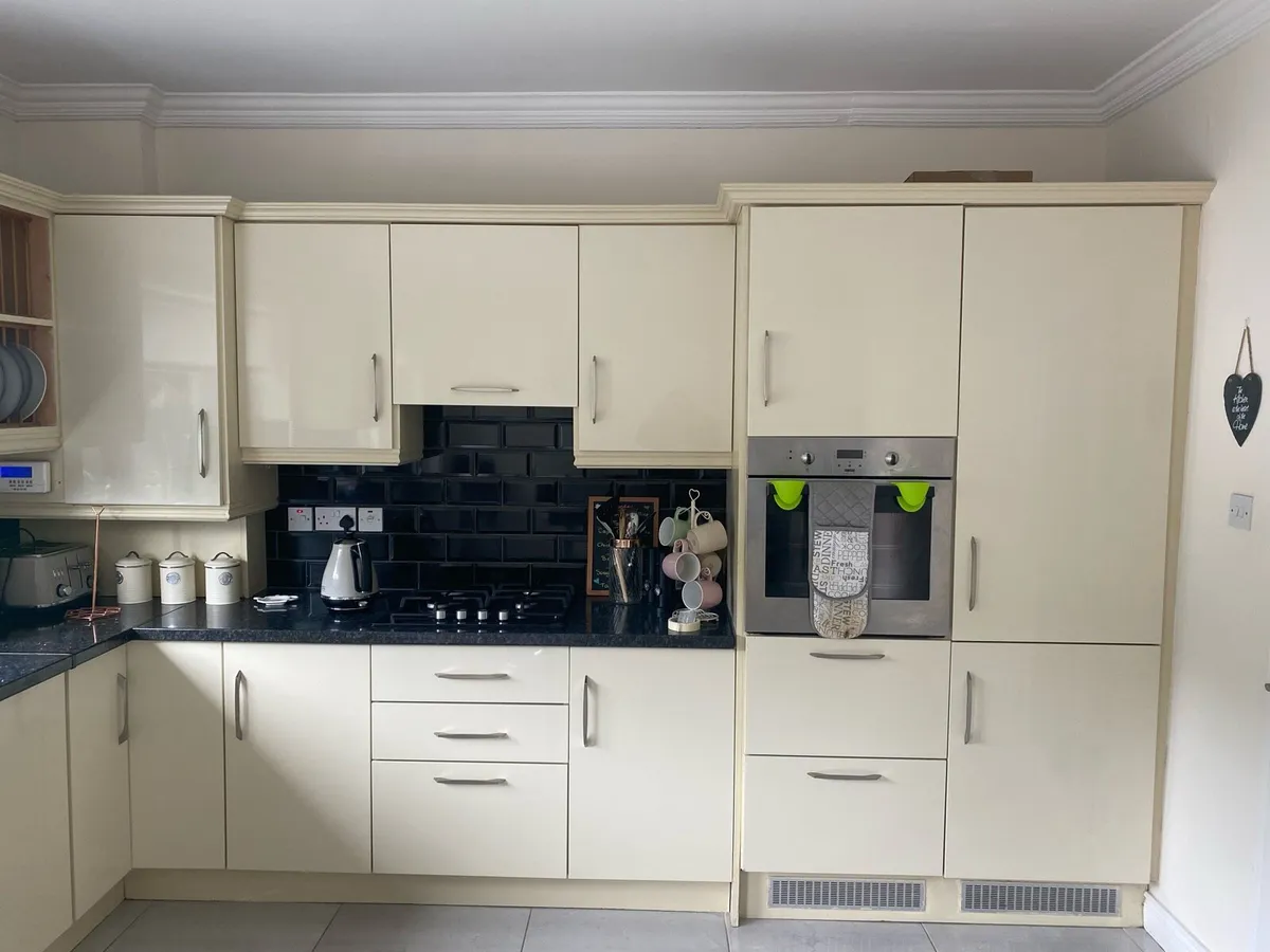 Kitchen - Image 3