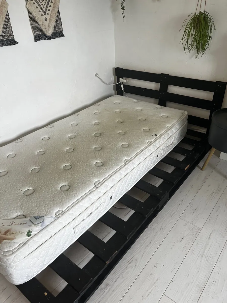 4ft Pallet style bed - Image 2