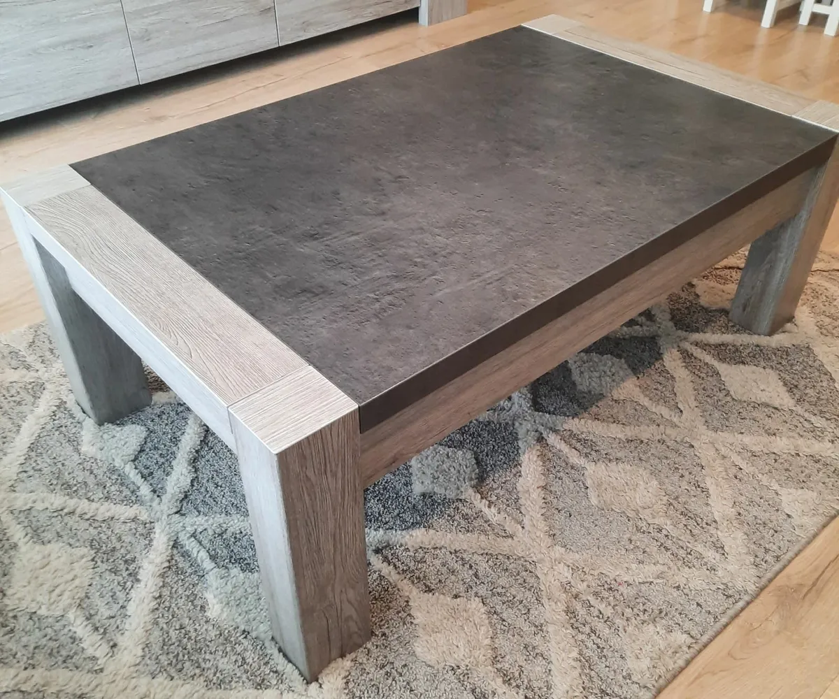 Two tone wooden coffee table - Image 1