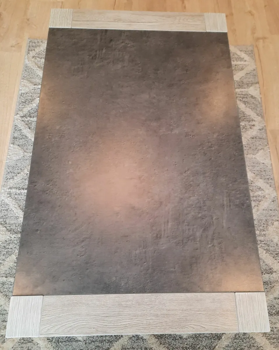 Two tone wooden coffee table - Image 2