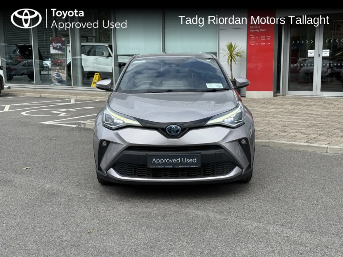 Toyota C-HR 1.8 HYBRID SOL*** 1 OWNER FROM TADG RI - Image 2