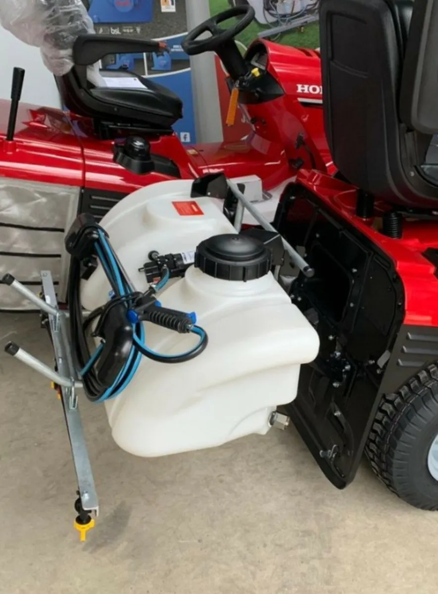 Suip sprayer quad mower - Image 1