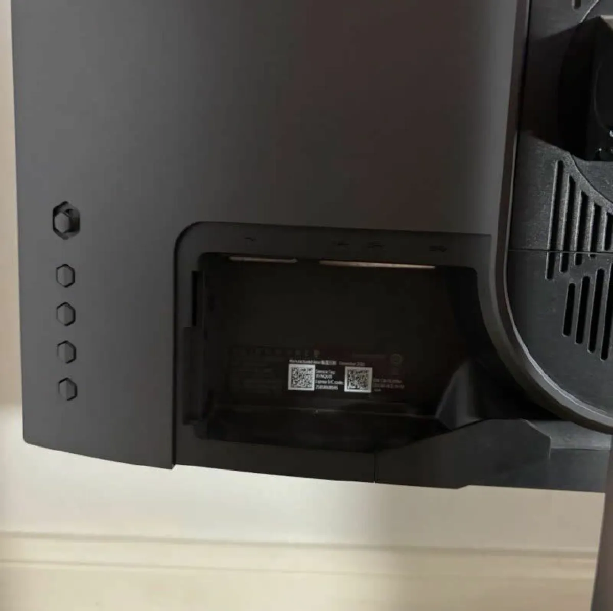 Alienware 24.5" IPS LED Monitor - Image 2