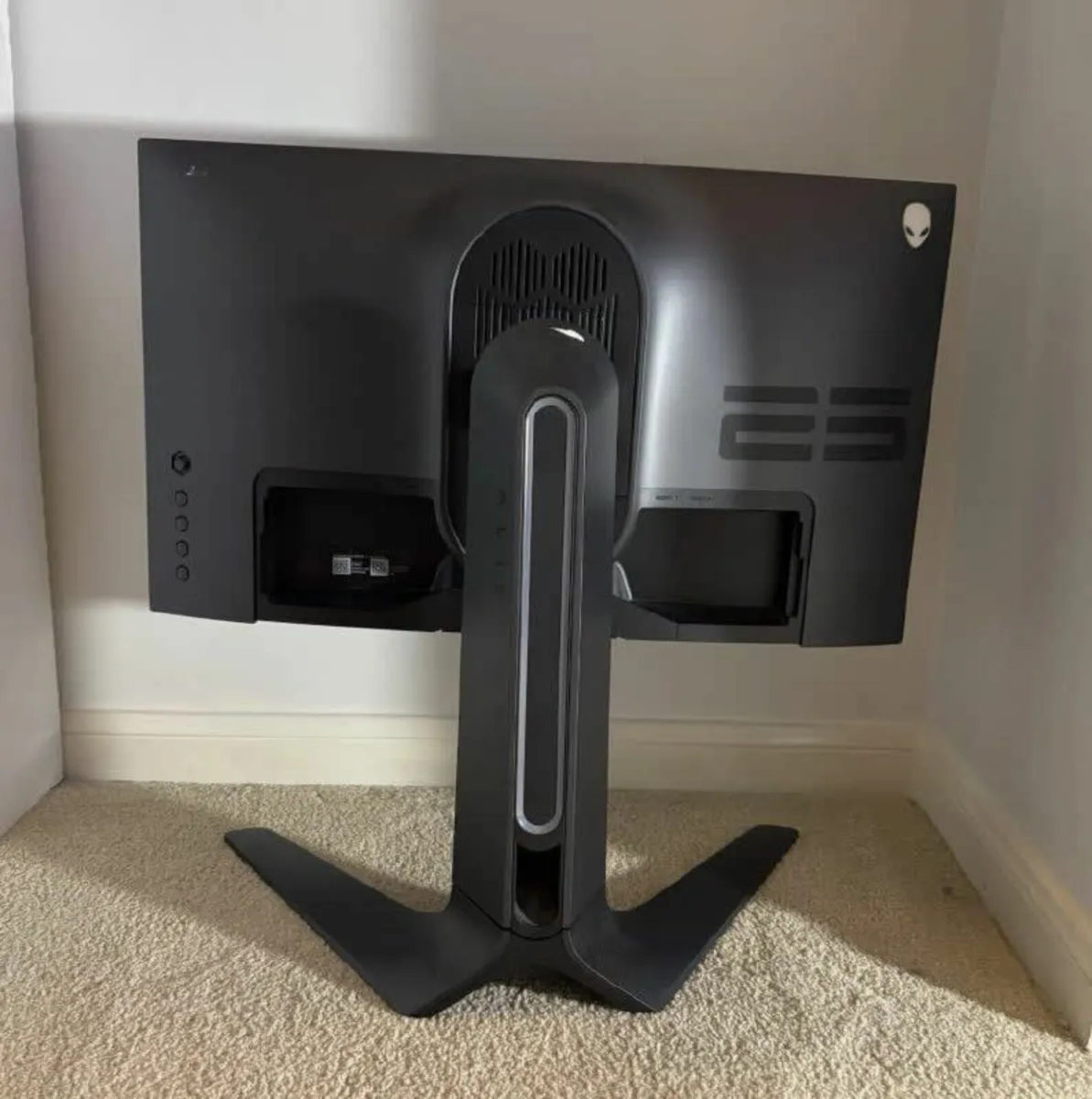 Alienware 24.5" IPS LED Monitor - Image 3