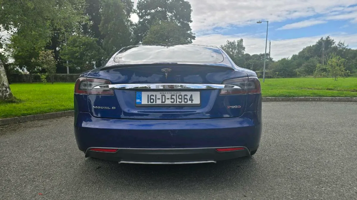 Tesla Model S P90D Free Supercharging - Image 3