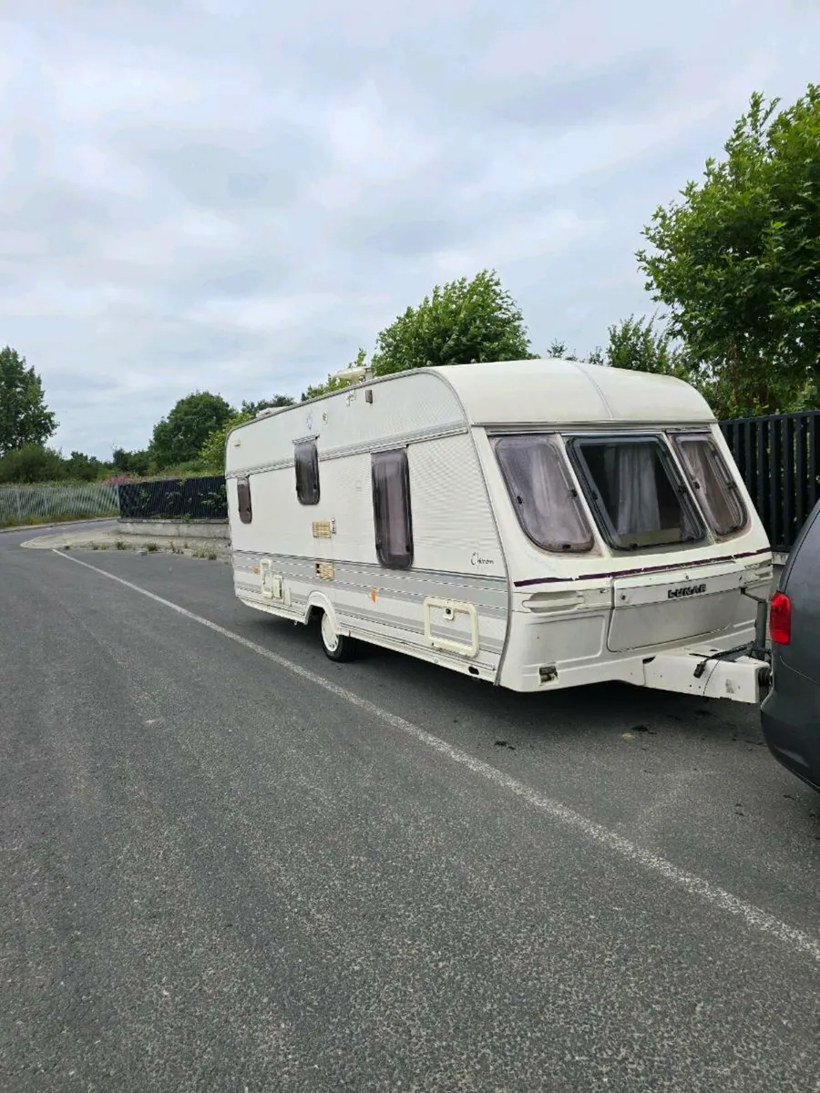 Caravan - Image 2