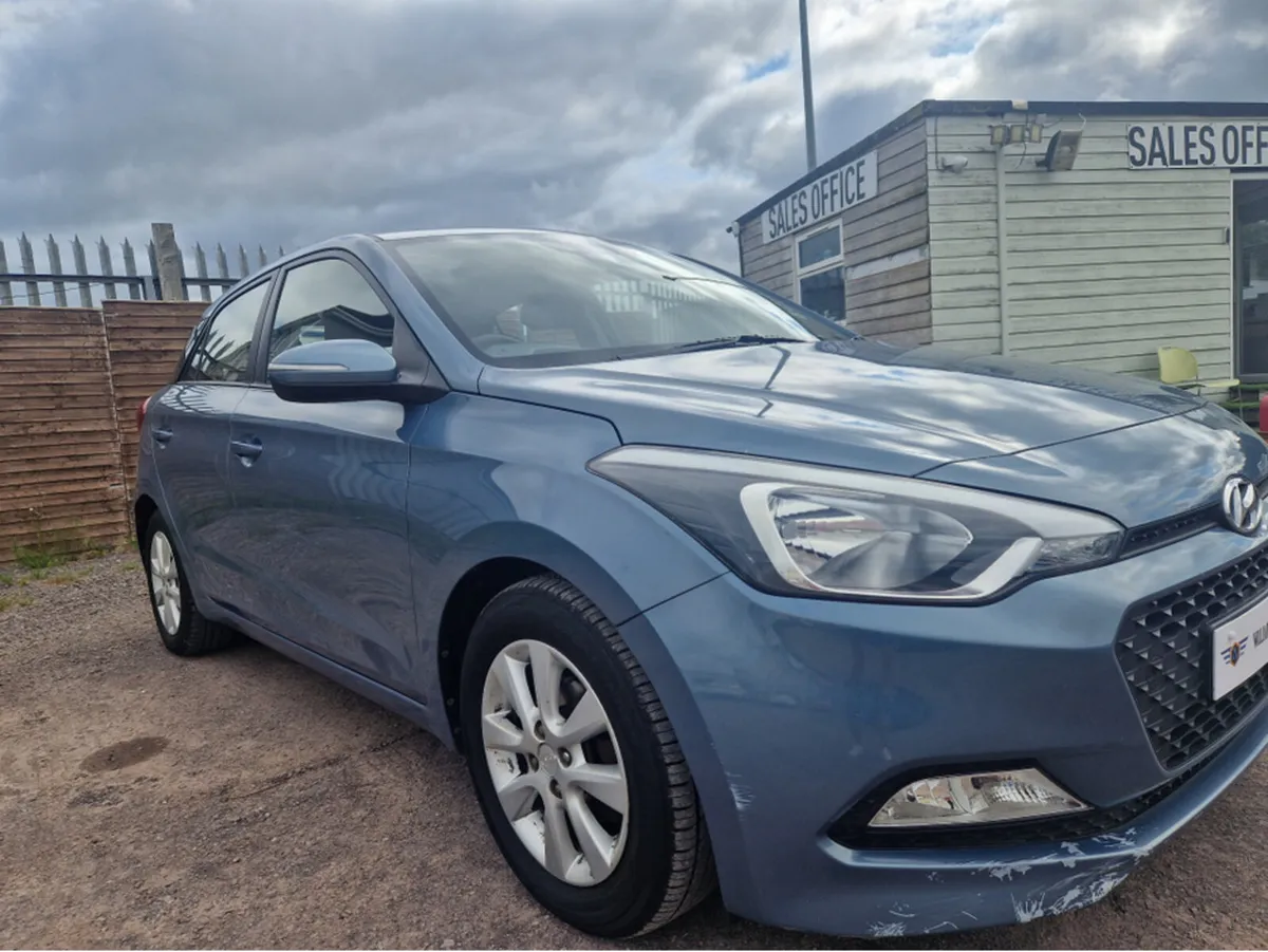 Hyundai i20 SE MPI 83BHP 5DR 84PS - Image 2