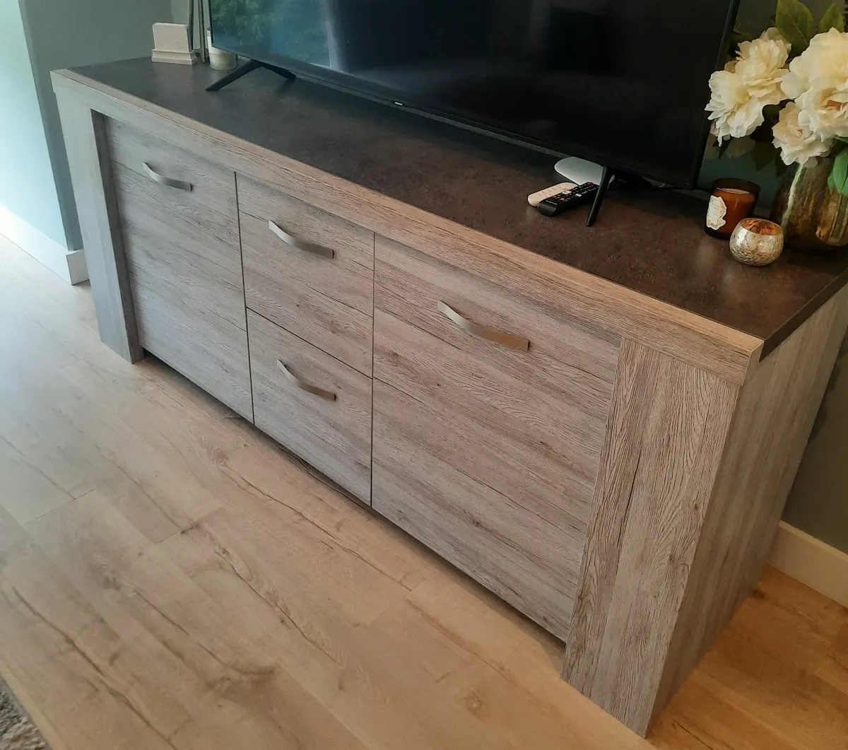 Two tone TV unit/ sideboard - Image 3