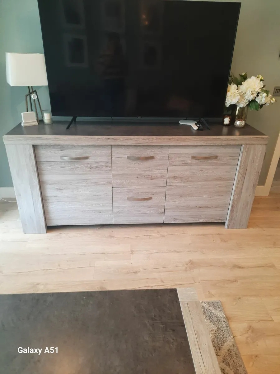 Two tone TV unit/ sideboard - Image 1