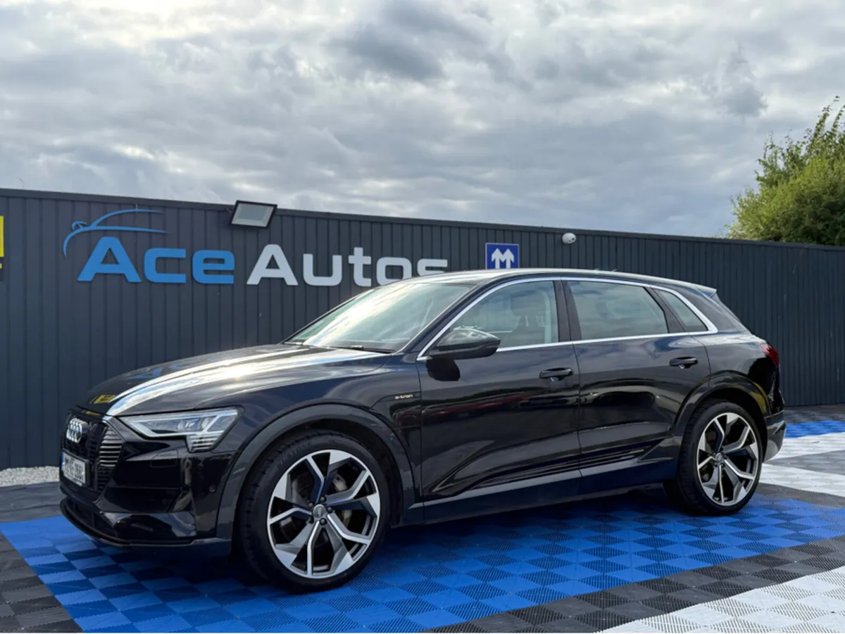 Audi e-tron 50E TECHNIK QUATTRO - ELECTRIC - AUTO - Image 3