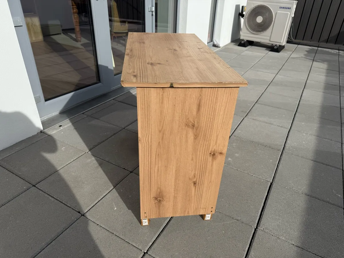 Desk with two cabinets - Image 3