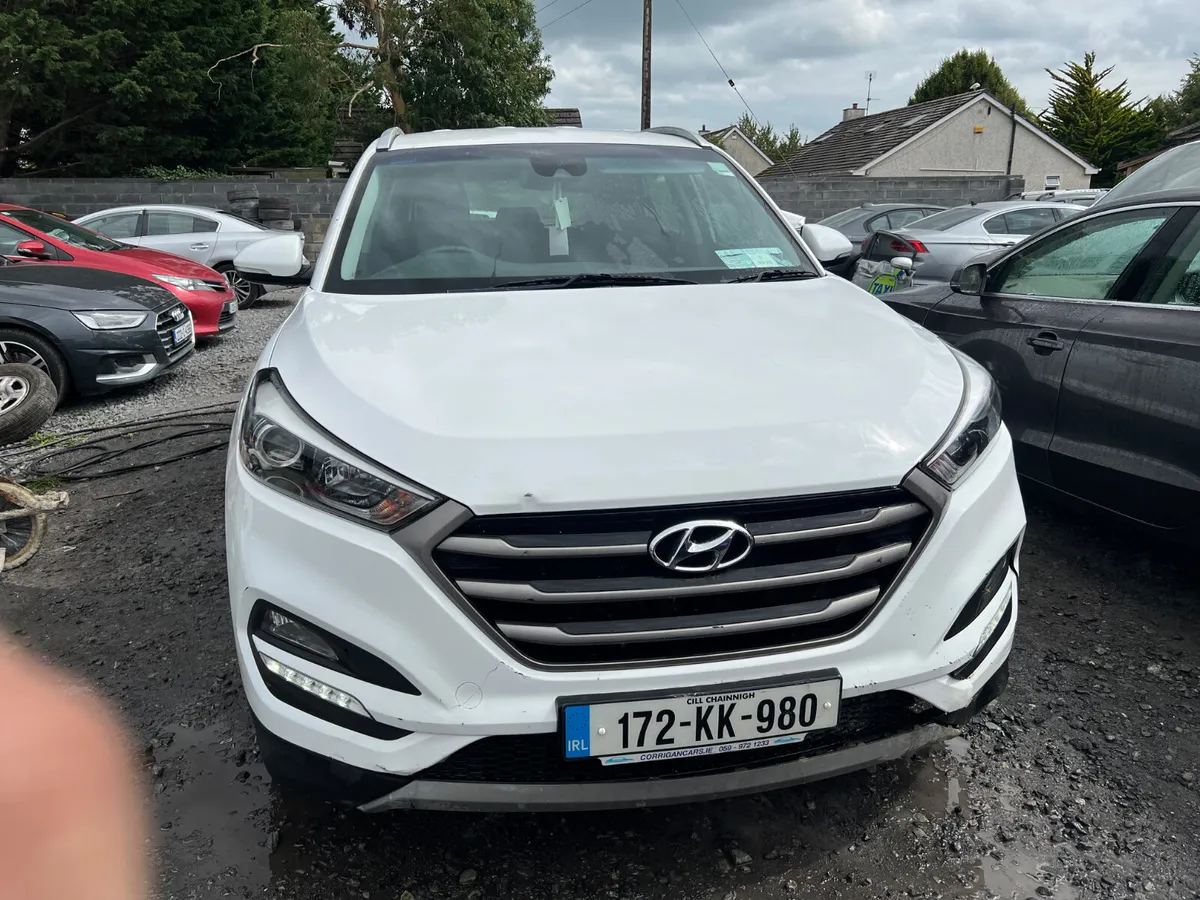 2017 Hyundai Tucson 1.7 Diesel Driving - Image 2