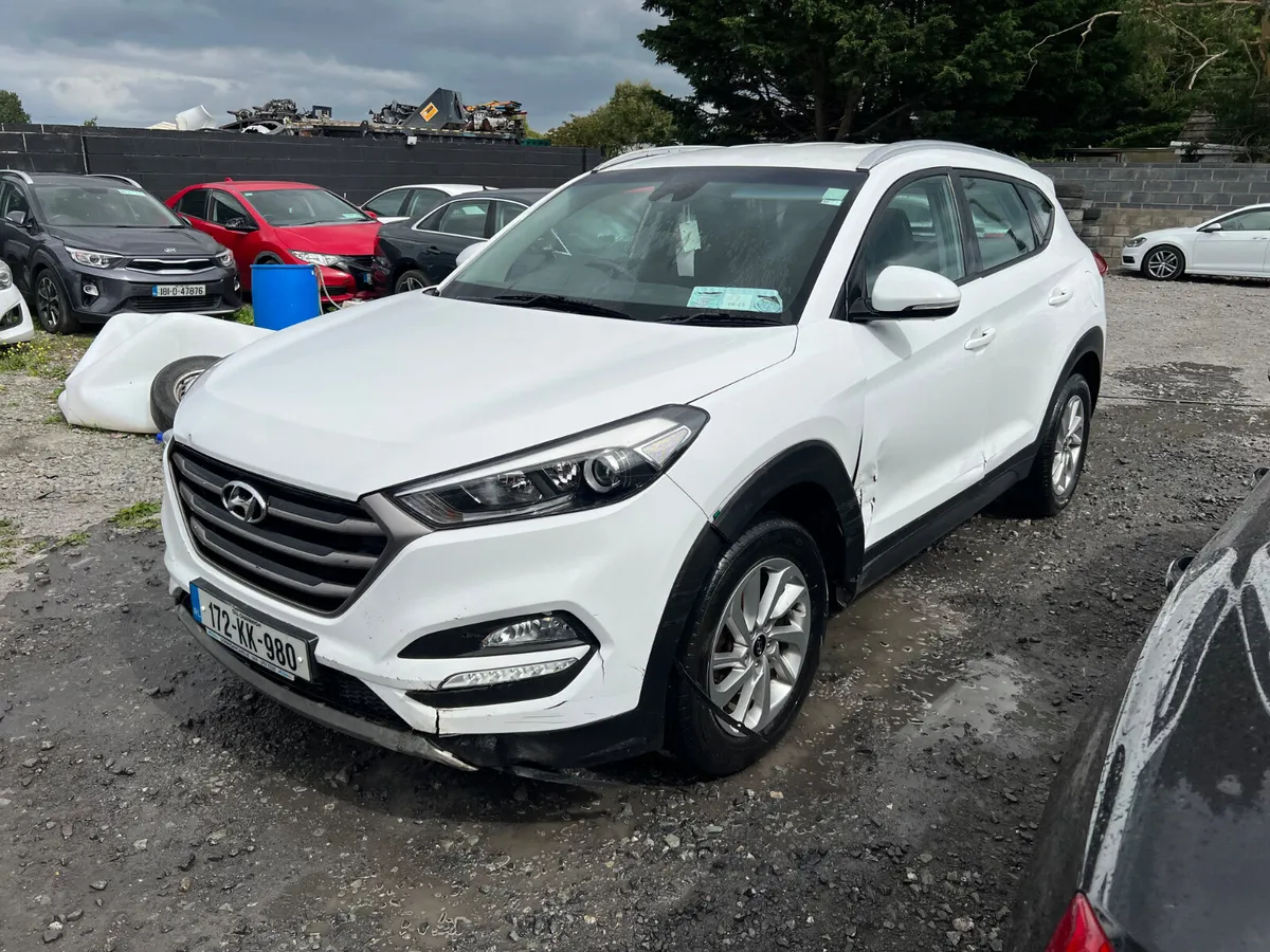2017 Hyundai Tucson 1.7 Diesel Driving - Image 3