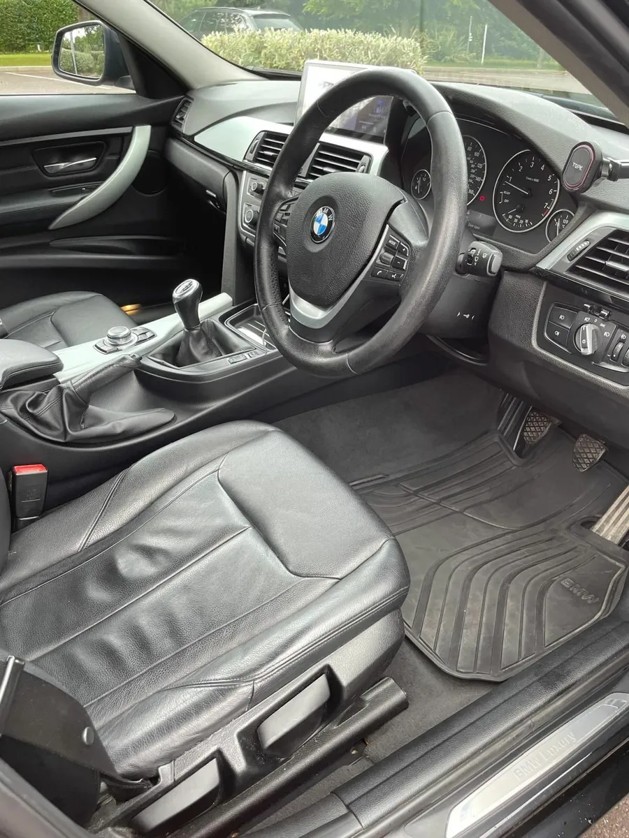 BMW 3-Series 2015 - Image 4