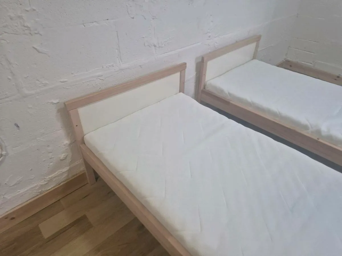 2 beds - Image 4