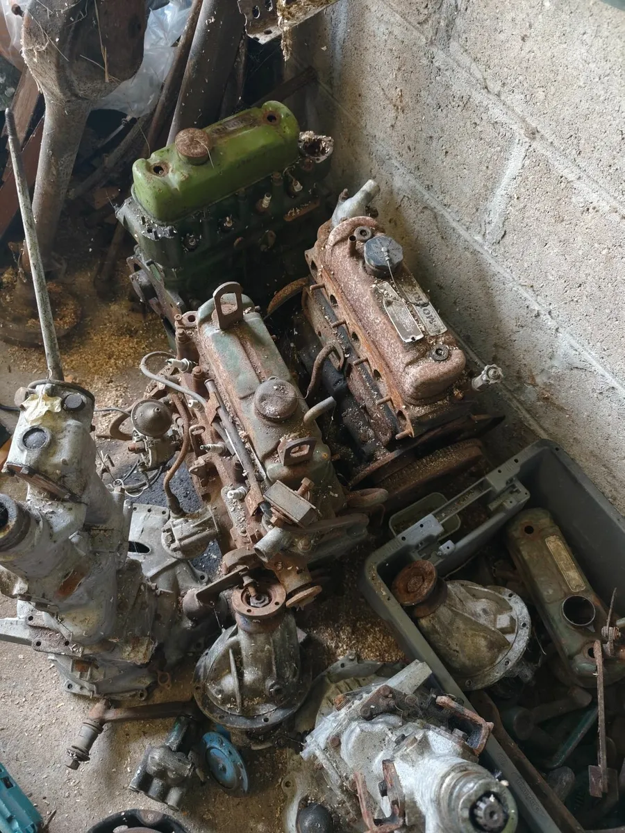 Morris Minor Car Parts ..Job Lot €375ono - Image 2
