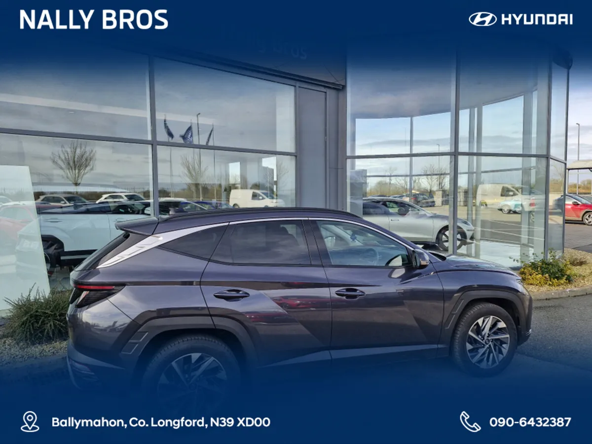 Hyundai Tucson IX35 EXECUTIVE PLUS DIESEL 5 5DR - Image 2