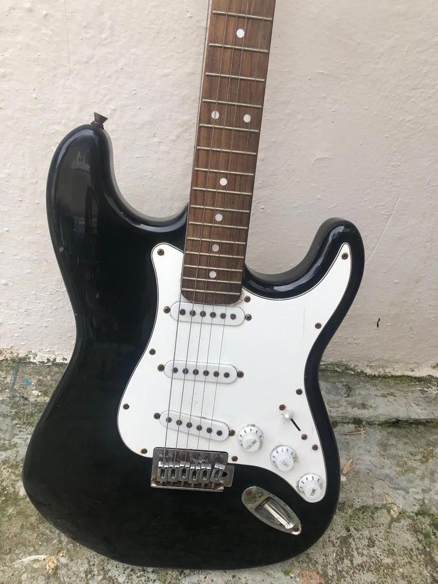 Guitar - Image 1