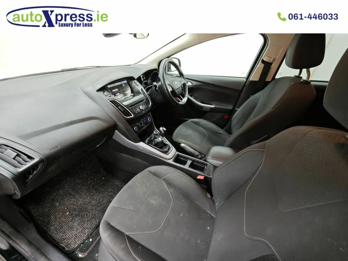 Ford Focus 1.5 TDCI Zetec - Image 4