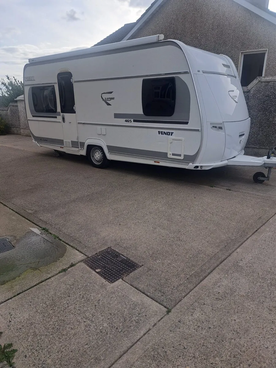 Caravan - Image 1