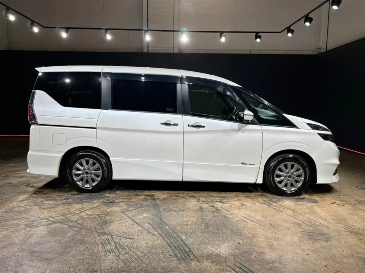 Nissan Serena 2.0 AUTOMATIC - HIGHWAY STAR POWER D - Image 3
