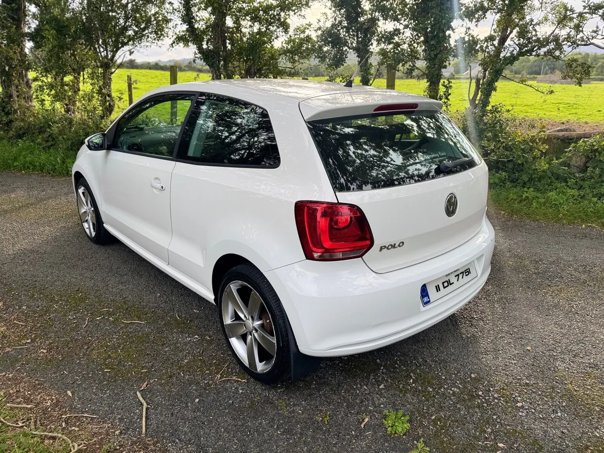 2011 Volkswagen polo - Image 4