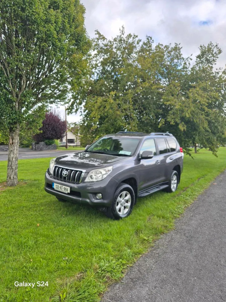 Toyota  landcruiser  LWB 132 - Image 1