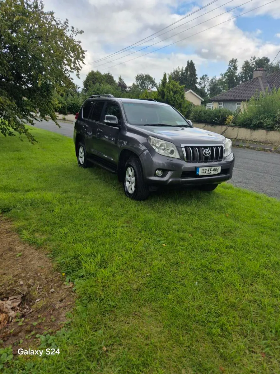 Toyota  landcruiser  LWB 132 - Image 2