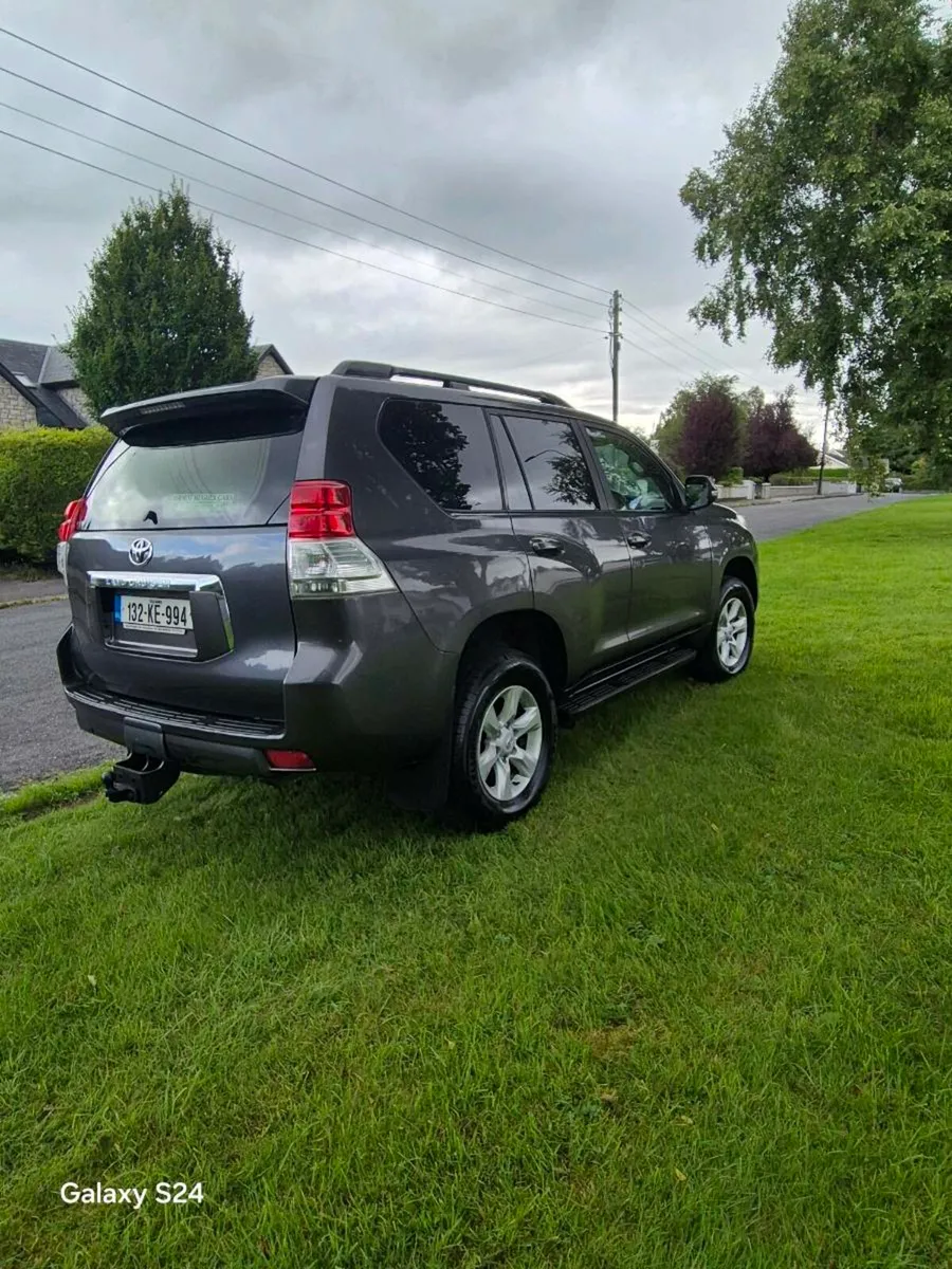 Toyota  landcruiser  LWB 132 - Image 3