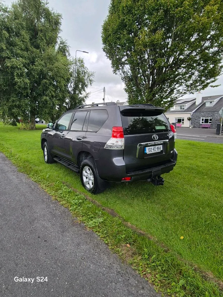 Toyota  landcruiser  LWB 132 - Image 4