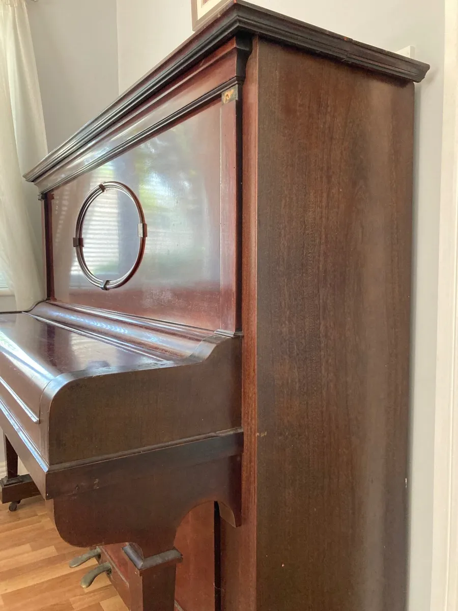 Piano - Image 4