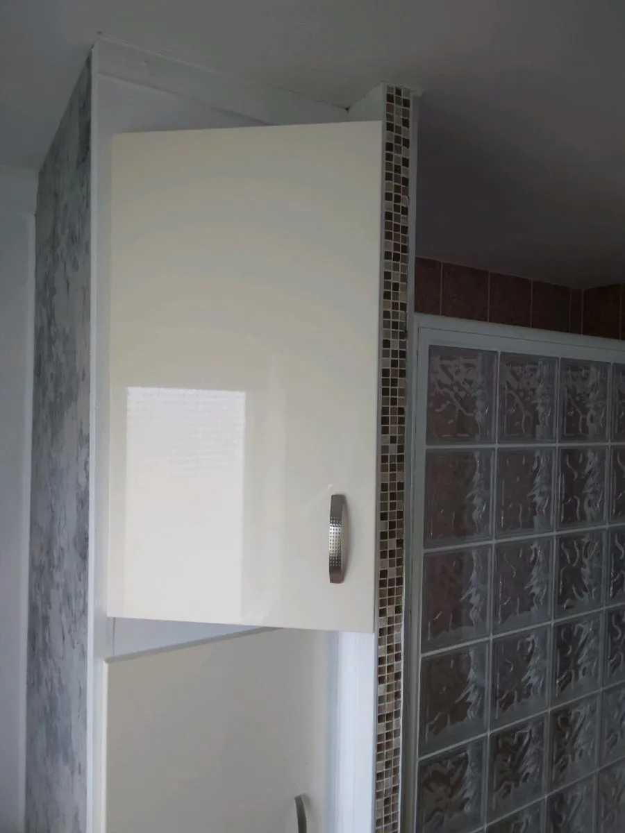3 Cabinet Doors - Image 1
