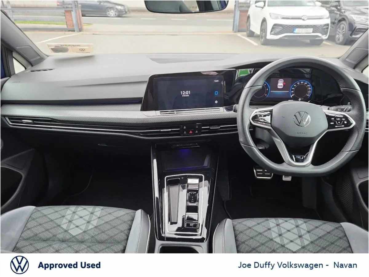 Volkswagen Golf R-line 2.0tdi 150HP Auto - Image 3