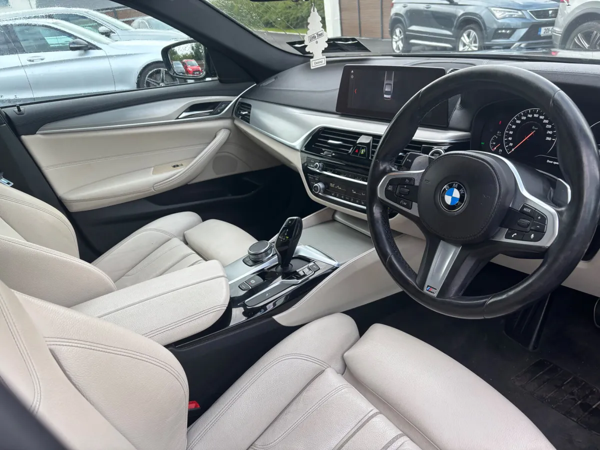 BMW 5-Series 2019 M-Sport - Image 3