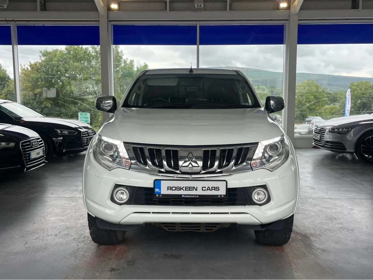 Mitsubishi L 200 Warrior DCB Di-d 4X4 - Image 2
