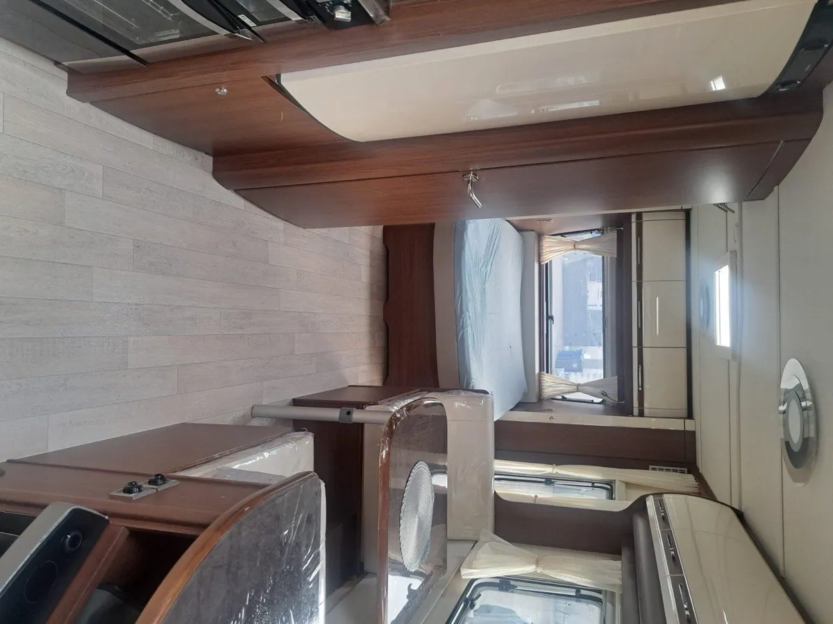 Caravan - Image 3