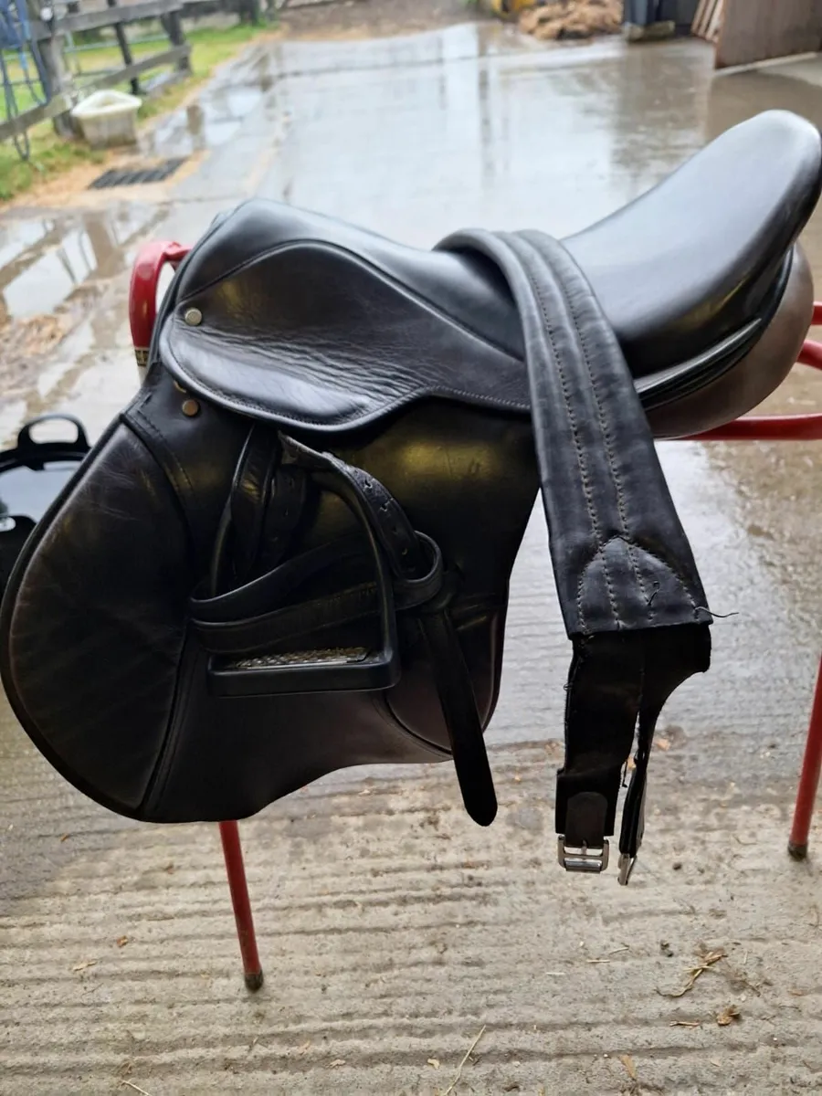 Berney Brothers Horse Riding Saddle 17"GP - Image 1