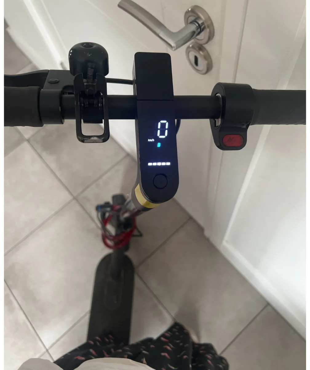 Electric scooter - Image 3